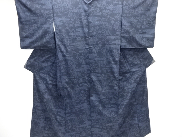 ヱ霞に草花模様織り出し本場結城紬100亀甲着物(石下)